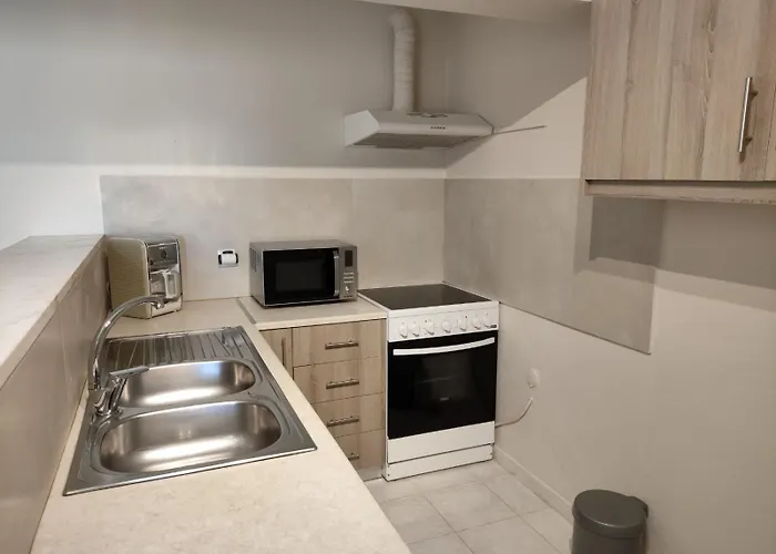 Horizon Seaview Apartment