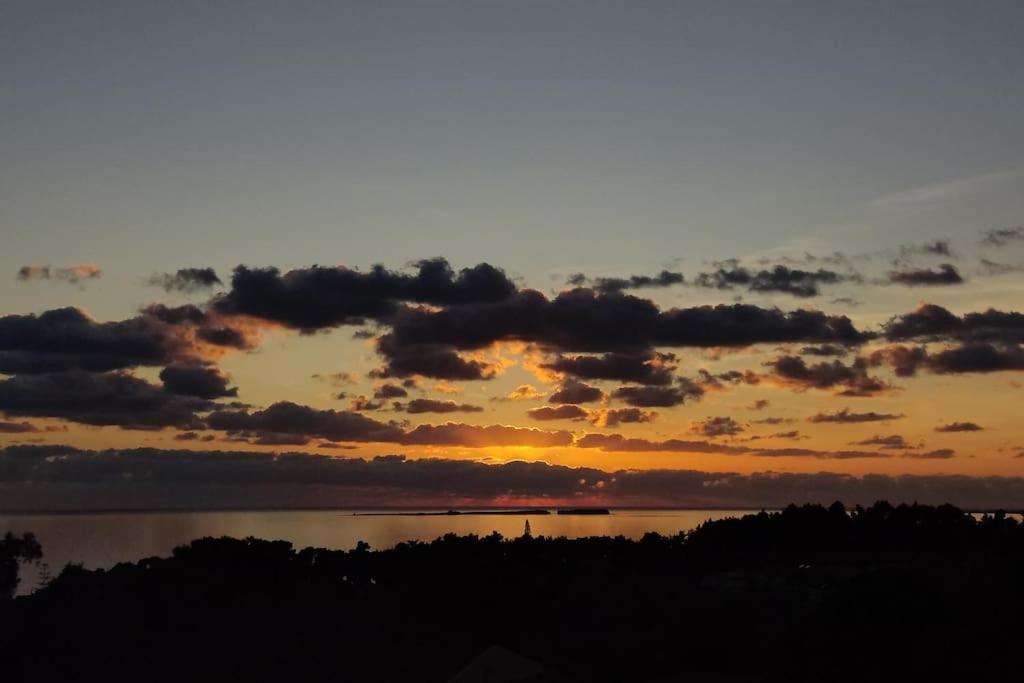 Horizon Seaview Apartment *